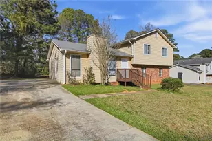 4436 Cypress Ridge Ln, Stone Mountain, GA 30083 - Photo 2