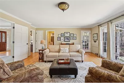 8900 Glen Ferry Drive, Johns Creek, GA 30022 - Photo 12