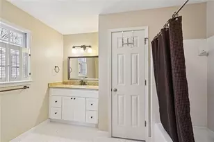 8900 Glen Ferry Dr, Johns Creek, GA 30022 - Photo 46