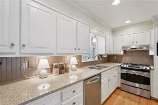 8900 Glen Ferry Dr, Johns Creek, GA 30022 - Photo 26