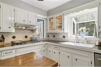 205 Berwick Drive NE, Atlanta, GA 30328 - Photo 8