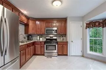 585 Station View Run, Lawrenceville, GA 30043 - Photo 6