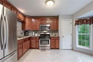 585 Station View Run, Lawrenceville, GA 30043 - Photo 6