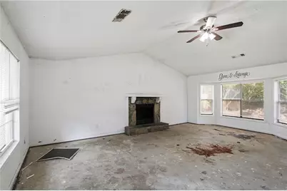 917 Lake Watch Drive, Stone Mountain, GA 30088 - Photo 4