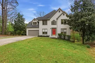 3560 Rosewicke Dr, Cumming, GA 30040 - Photo 2