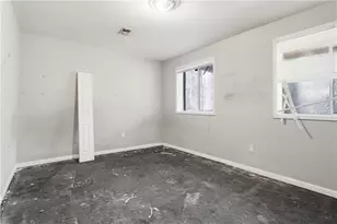 5455 St Lo Ln, Atlanta, GA 30349 - Photo 10