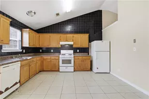 3565 Mosswood Ln, Rex, GA 30273 - Photo 14