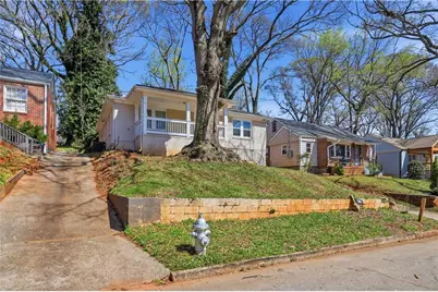817 Beechwood Avenue SW, Atlanta, GA 30310 - Photo 2
