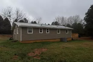 1734 Doc McLocklin, Statham, GA 30666 - Photo 12