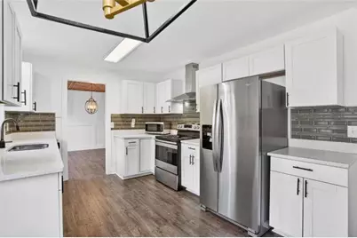 9200 Brave Court, Jonesboro, GA 30236 - Photo 8