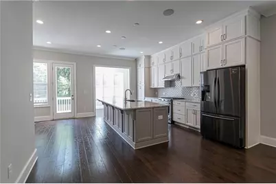 2006 Attell Way, Decatur, GA 30033 - Photo 8