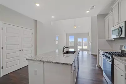 3914 Prospect Point Drive, Oakwood, GA 30566 - Photo 6