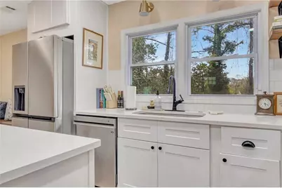 2636 Jewel St, East Point, GA 30344 - Photo 10