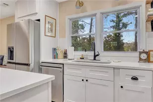 2636 Jewel St, East Point, GA 30344 - Photo 10