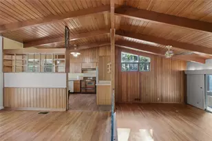 3906 Land O Lakes Dr NE, Atlanta, GA 30342 - Photo 10