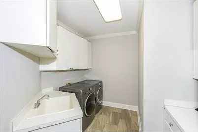 860 Carlton Ridge NE, Atlanta, GA 30342 - Photo 18