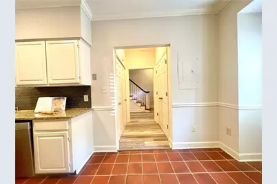 1160 Windsor Parkway #8, Atlanta, GA 30319 - Photo 10