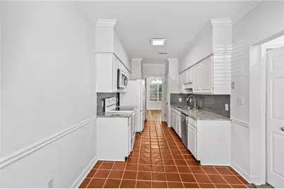 1160 Windsor Parkway #8, Atlanta, GA 30319 - Photo 8