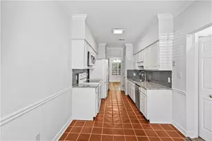 1160 Windsor Pkwy, Atlanta, GA 30319 - Photo 8