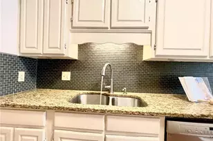 1160 Windsor Pkwy, Atlanta, GA 30319 - Photo 8