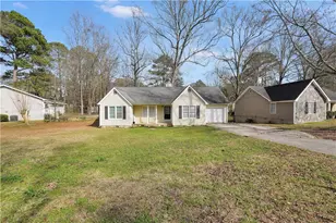 120 Caldwell Dr, Hampton, GA 30228 - Photo 2
