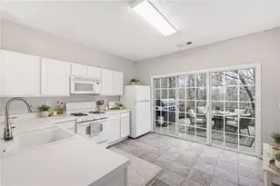 292 Devonshire Dr, Alpharetta, GA 30022 - Photo 4