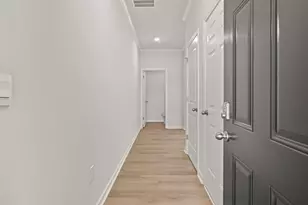 6673 Parsons St, Flowery Branch, GA 30542 - Photo 2