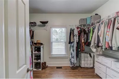 1005 Silver Thorne Drive, Loganville, GA 30052 - Photo 32