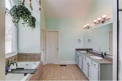 1005 Silver Thorne Drive, Loganville, GA 30052 - Photo 30