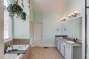 1005 Silver Thorne Dr, Loganville, GA 30052 - Photo 30