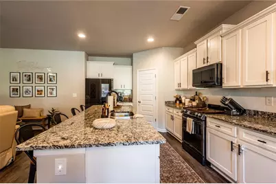 1709 Flagstone Lane, Conyers, GA 30012 - Photo 4