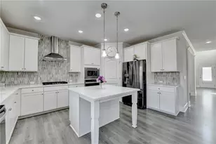 5285 Blue Mountain Ln, Cumming, GA 30040 - Photo 10