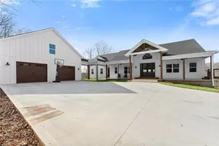 201 Fred Pitts Rd, Demorest, GA 30535 - Photo 1