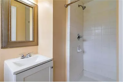 4234 Rockbridge Heights Drive, Stone Mountain, GA 30083 - Photo 14