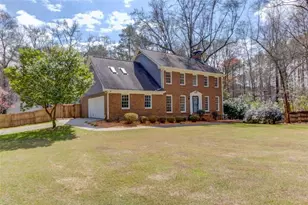 3346 Hidden Forest Dr, Snellville, GA 30078 - Photo 4