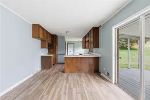 4075 Craig Pl, Gainesville, GA 30507 - Photo 10