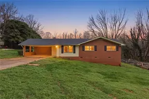 4075 Craig Pl, Gainesville, GA 30507 - Photo 1