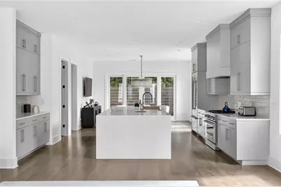 4005 Hazel Nut Lane, Atlanta, GA 30342 - Photo 6