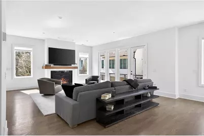 4005 Hazel Nut Lane, Atlanta, GA 30342 - Photo 4