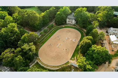 4005 Hazel Nut Lane, Atlanta, GA 30342 - Photo 62