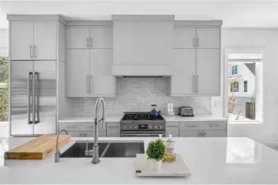 4005 Hazel Nut Lane, Atlanta, GA 30342 - Photo 8