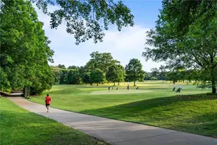 4005 Hazel Nut Ln, Atlanta, GA 30342 - Photo 44