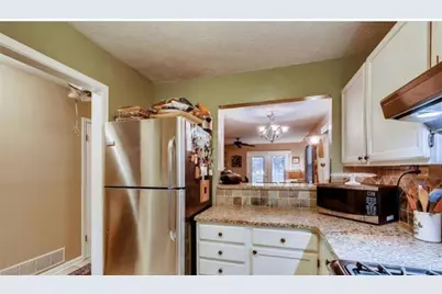 2515 Skyland Trail NE, Brookhaven, GA 30319 - Photo 10