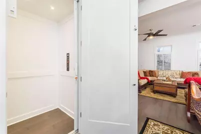 963 South On Main Drive, Woodstock, GA 30188 - Photo 8