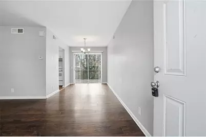 1069 Laurel Lane NW, Conyers, GA 30012 - Photo 4