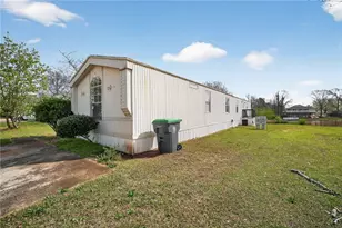 100 Lake Haven Dr, Hampton, GA 30228 - Photo 1