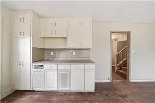 2904 Woodhollow Ln, Jonesboro, GA 30236 - Photo 14