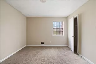 2904 Woodhollow Ln, Jonesboro, GA 30236 - Photo 18