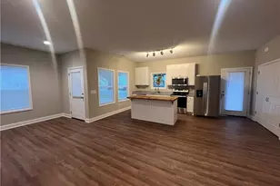 536 Liberty Pk Dr, Gainesville, GA 30501 - Photo 4