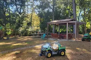 3969 W Hilda Cir, Decatur, GA 30035 - Photo 6